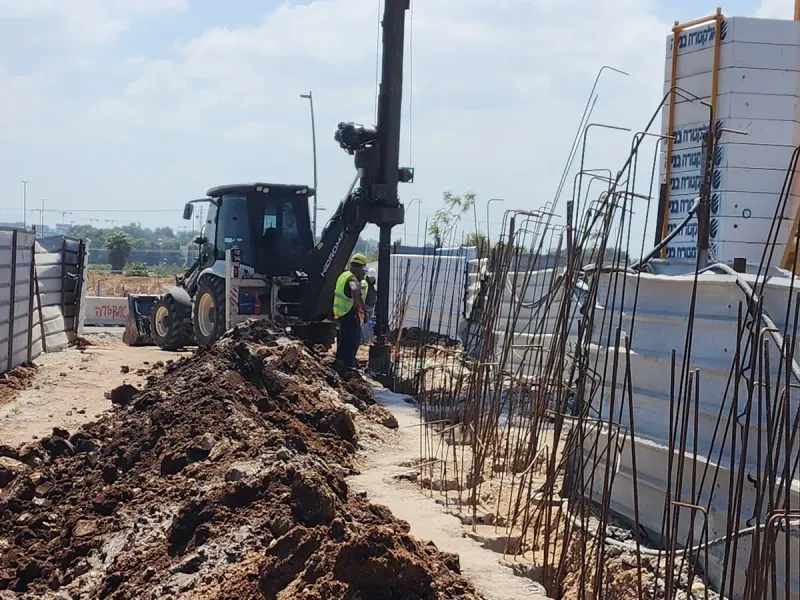 עבודות קידוח וביסוס באתר תשתיות